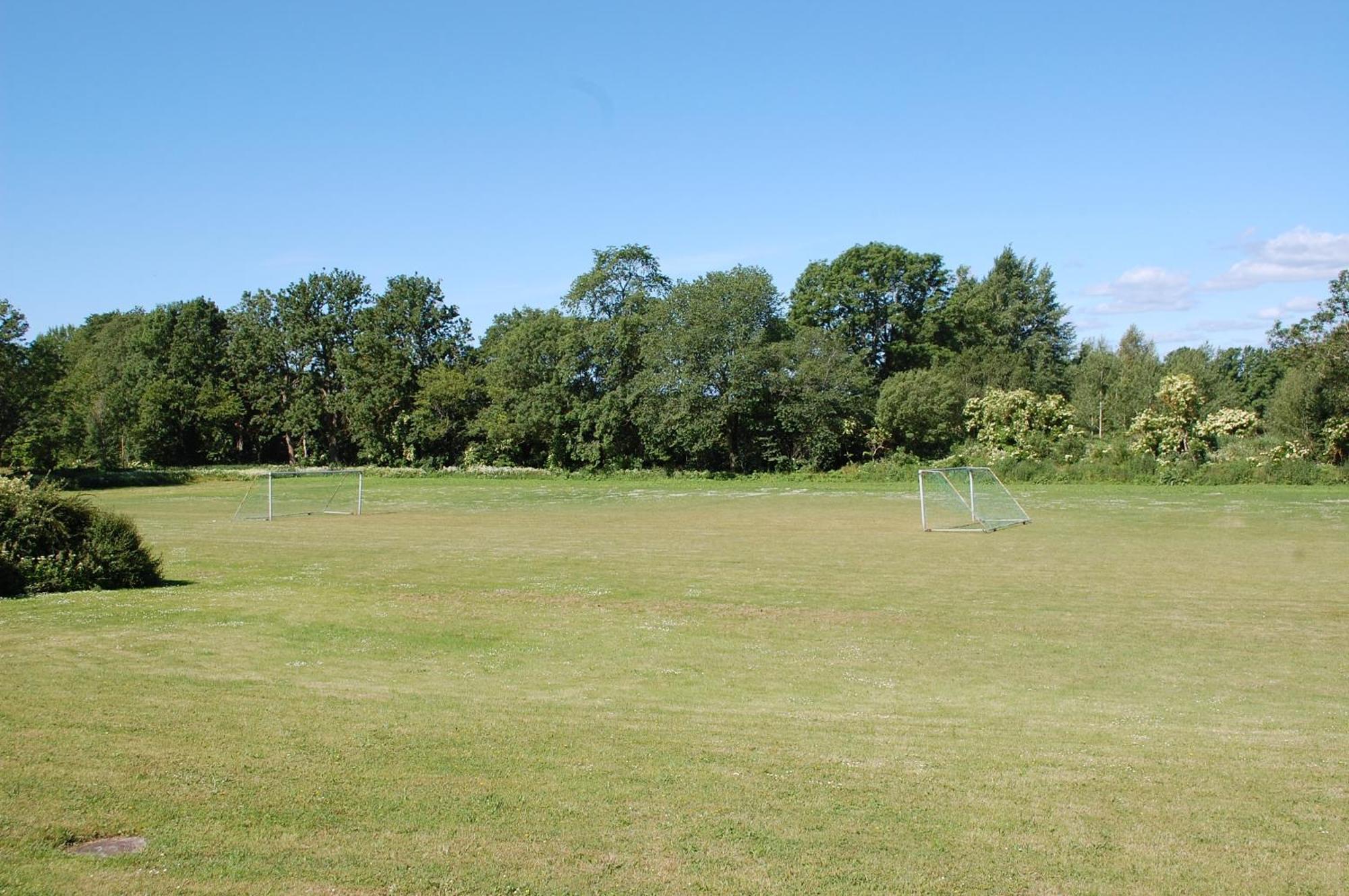 Allégården Kastlösa Vandrarhem Esterno foto